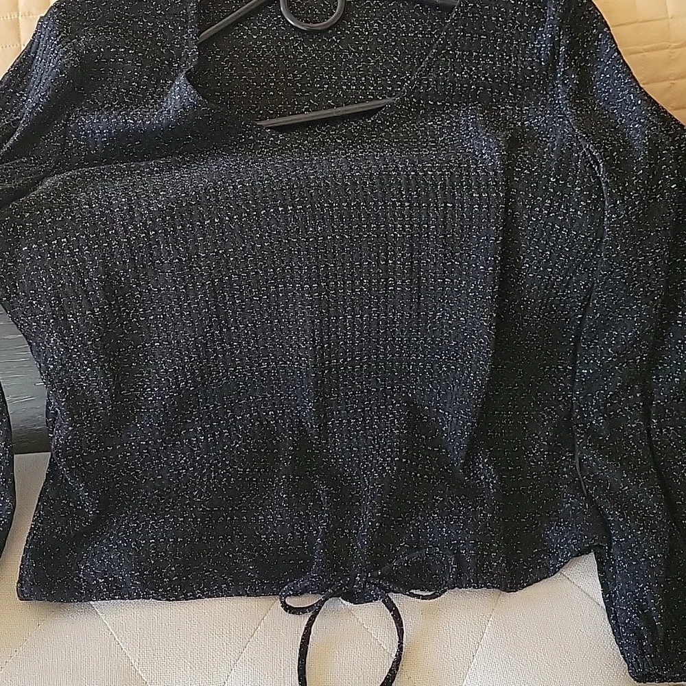 Sweater - Picture 5 of 5